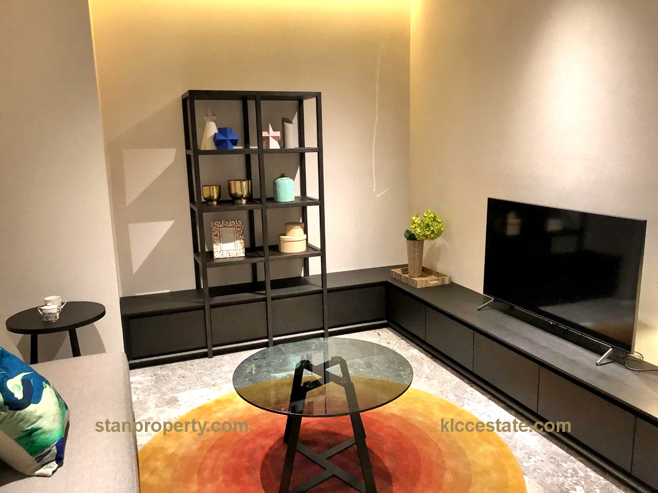 Four Seasons Condo With Full Furnish